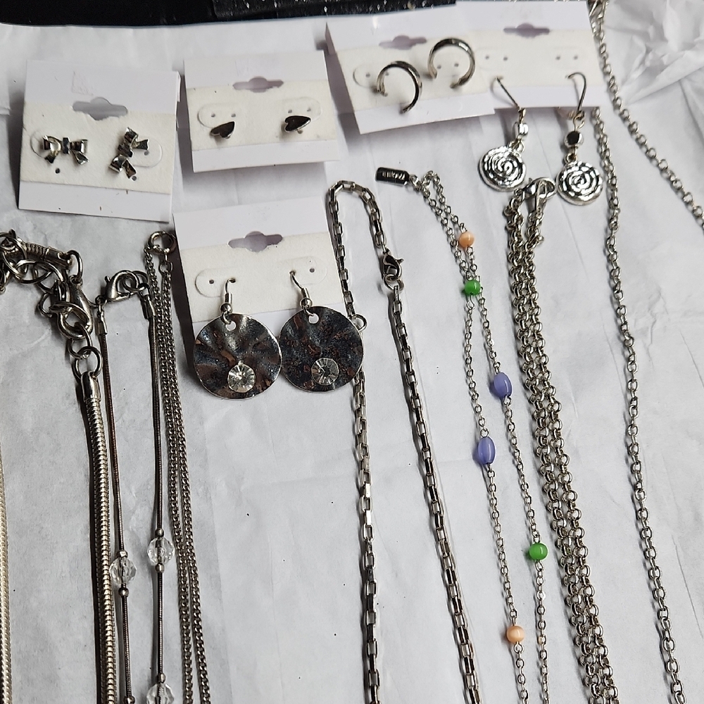 Silver-tone Themed Bundle - Picture 2 of 14